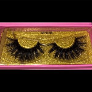 LUXURY MINK LASHES BY IMELDA